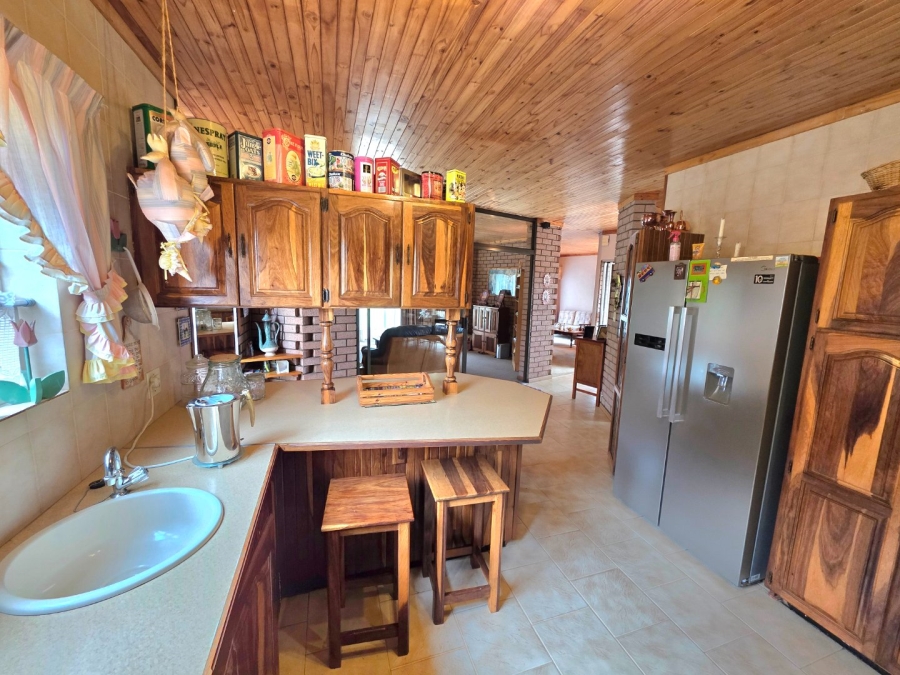 To Let 4 Bedroom Property for Rent in Reitz Free State